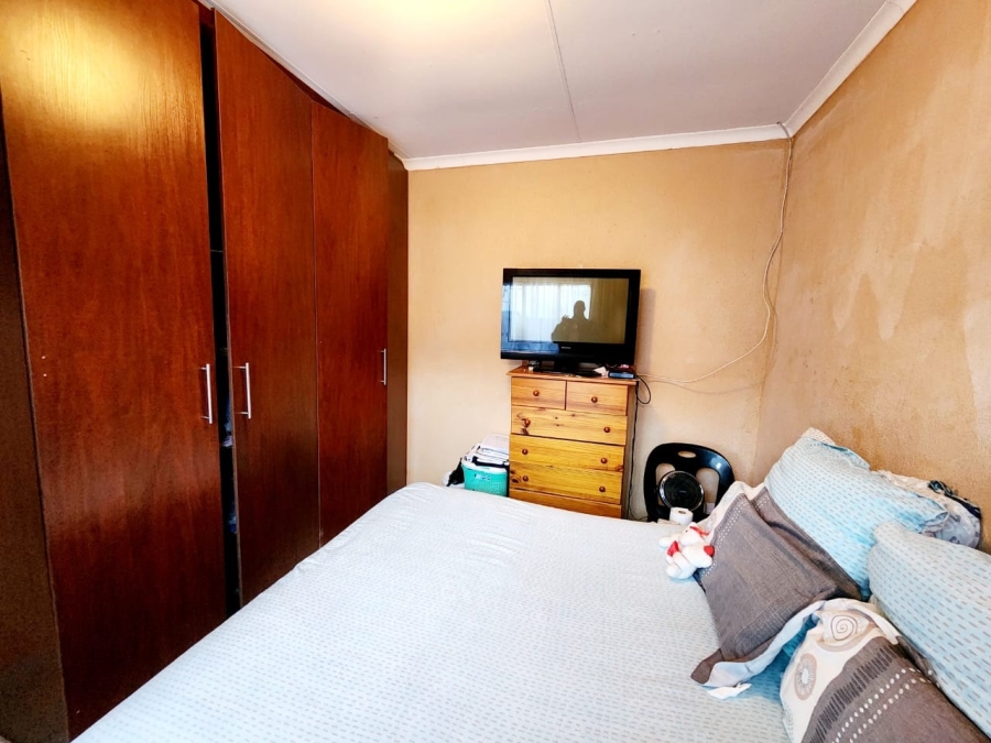 2 Bedroom Property for Sale in Tlhabane West North West